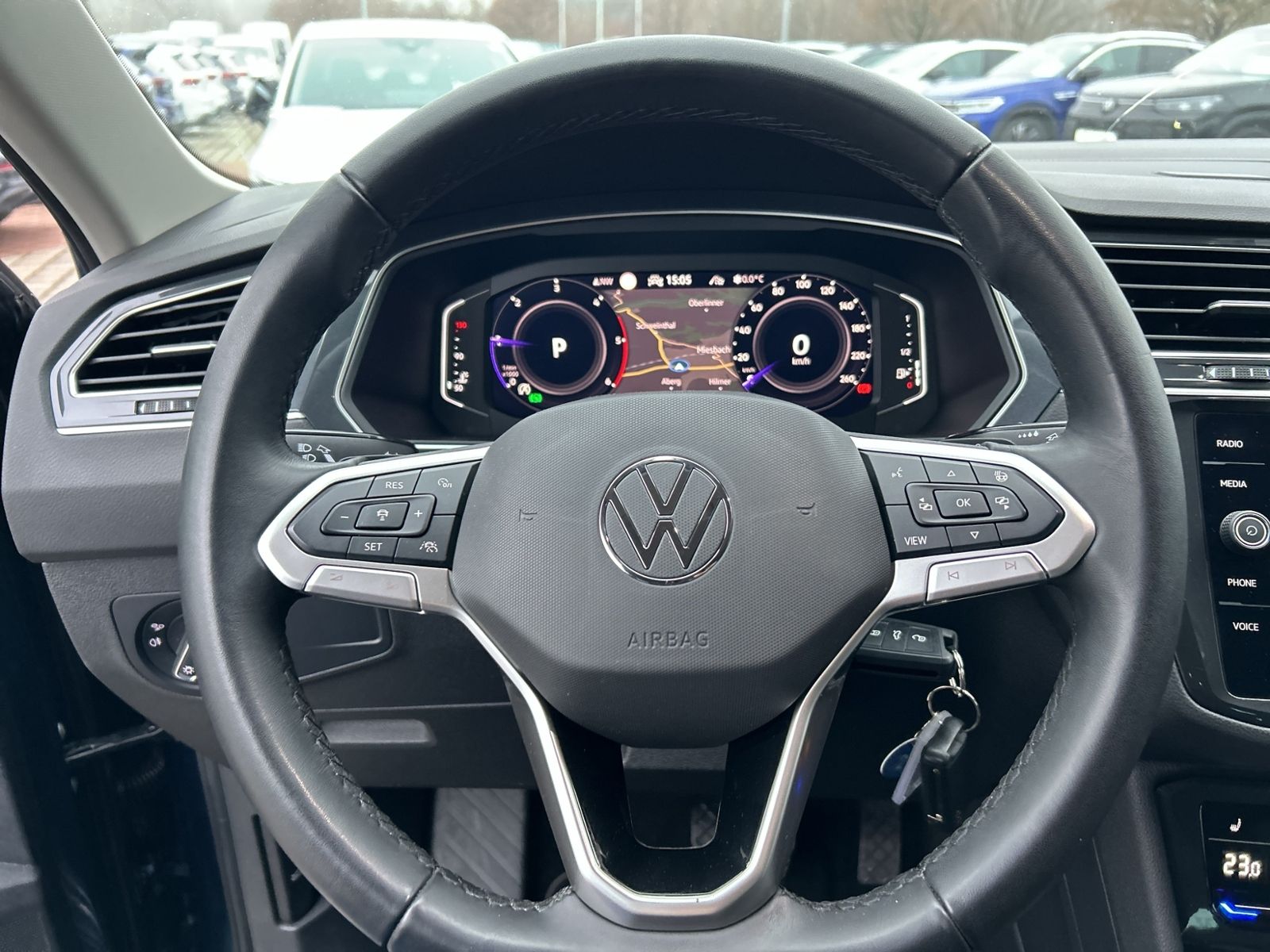 Tiguan Life 2,0 l TDI 4MOTION, AHK, IQ Light, Bu