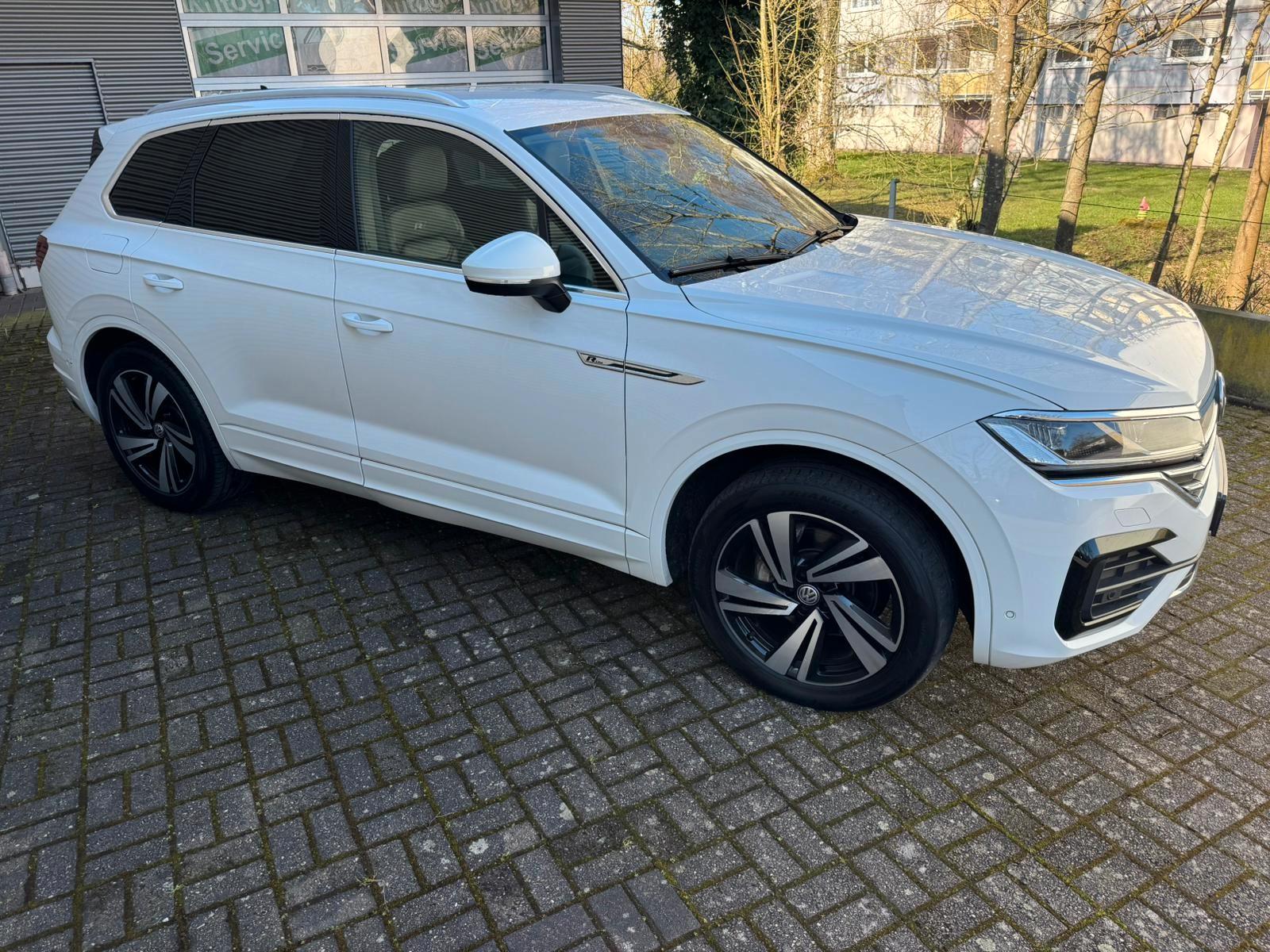 Volkswagen Touareg R-Line STANDHEIZUNG VIRTUAL AHK