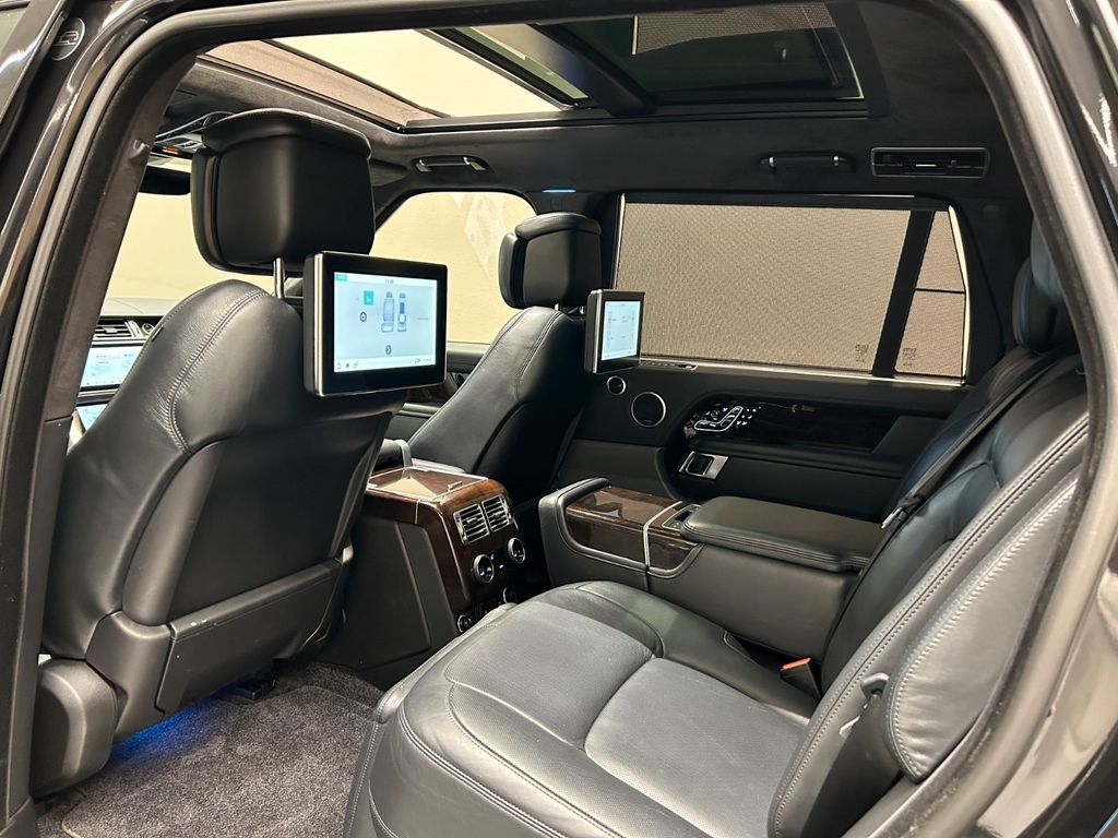 Land Rover Range Rover P400e Lang LWB **Autobiography**
