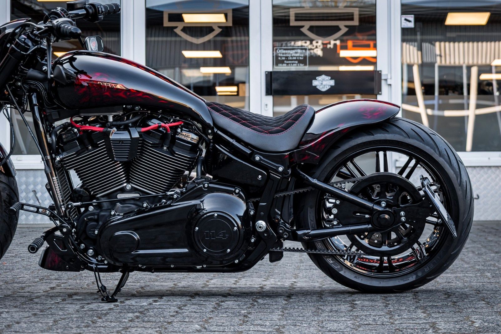 Fahrzeugabbildung Harley-Davidson FXBRS BREAKOUT 114 cui Kesstech - Airride-
