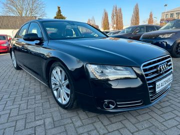 Audi A8 - 8