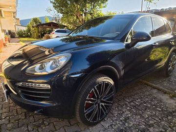 Porsche Cayenne - 8
