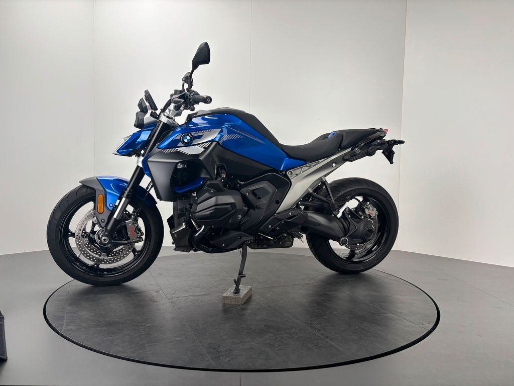 Fahrzeugabbildung BMW R 1300 R *NEUWERTIG *VIEL AUSSTATTUNG