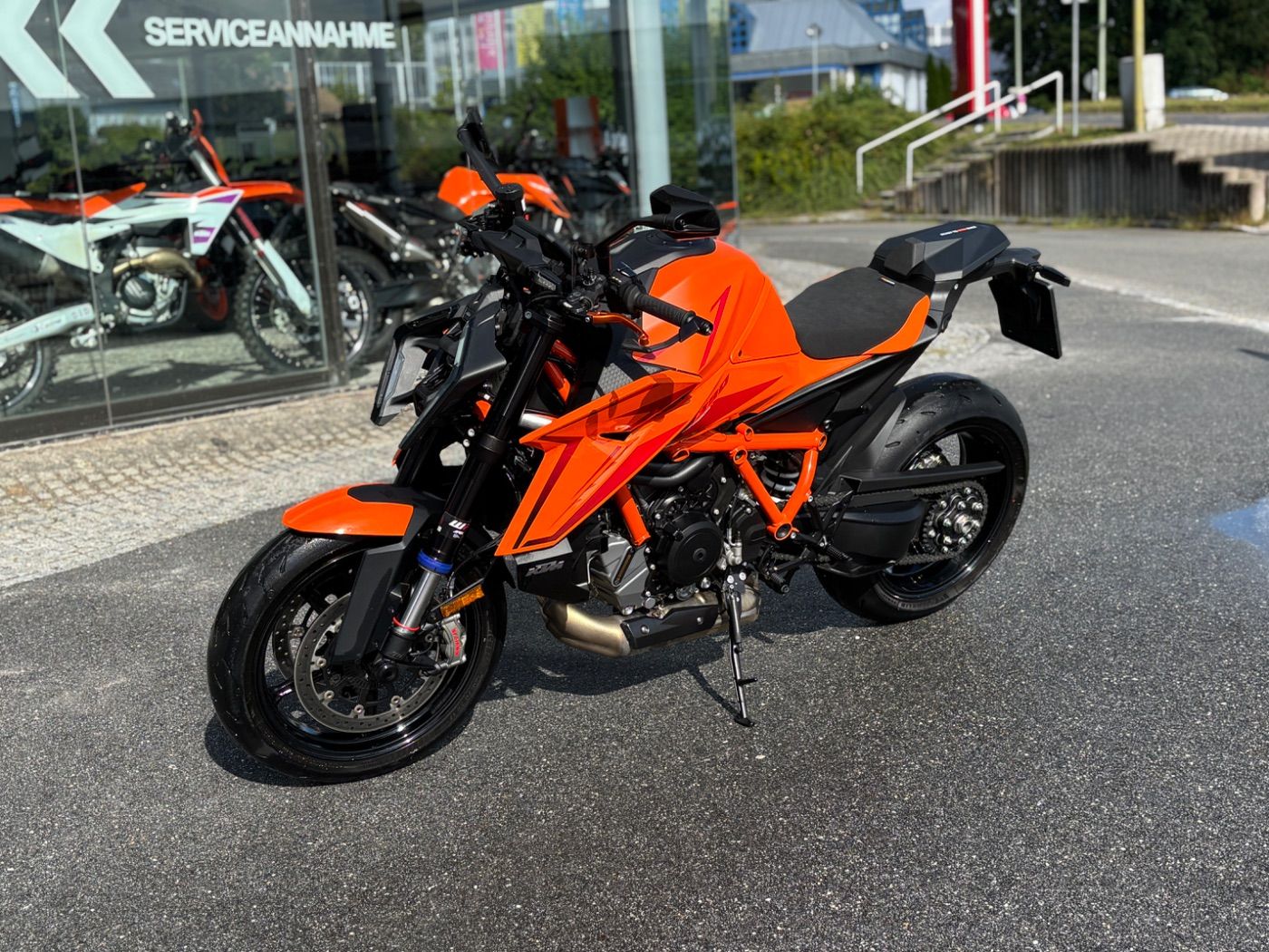Fahrzeugabbildung KTM 1390 Super Duke R EVO 2026 Techpack, Akrapovic