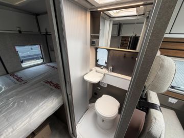 HYMER  ERIBA  HYMERCAR Ayers Rock Fiat Dieselhzg. AHK ACC SOLAR Markise