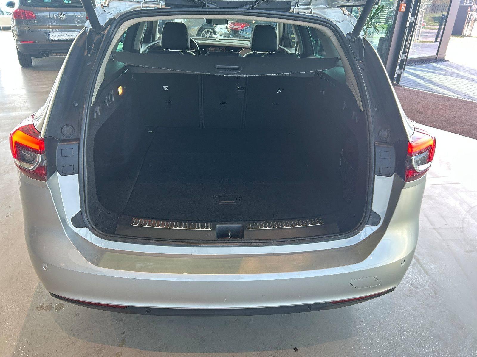 Opel Insignia AUTOMATIK+NAVIGATION+KAMERA+PDC+TEMPOM