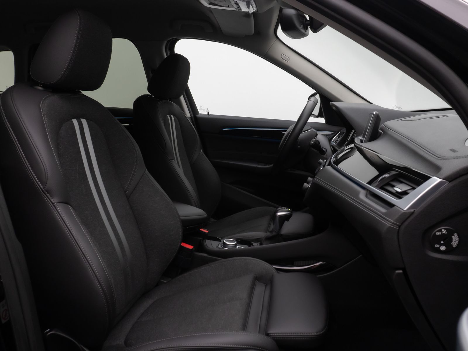 Fahrzeugabbildung BMW X1 xD25e Sport Line Kamera DAB HiFi LED 18Zoll