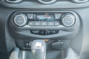 Fahrzeugabbildung Nissan Juke N-Connecta |LED|KAMERA|NAVI|SHZ|DAB|