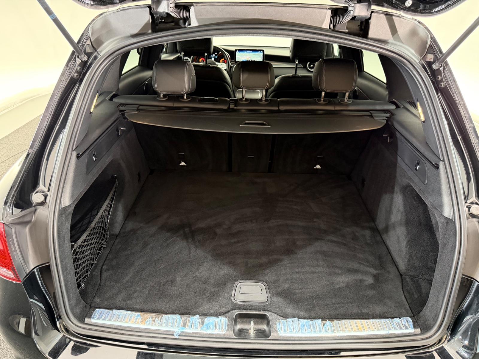 Mercedes-Benz GLC 300d 4Ma.*AMG LINE*LED-AHK-R.KAM-MBUX-TEMPO