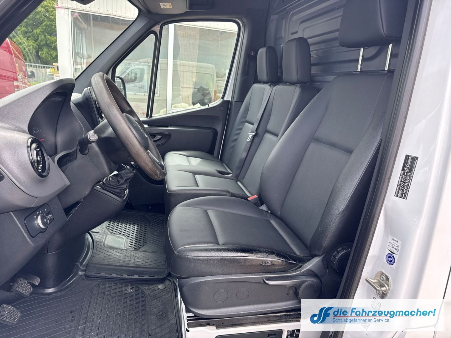 Fahrzeugabbildung Mercedes-Benz Sprinter Kasten 317CDI EU6d-T Lichtsensor el.S