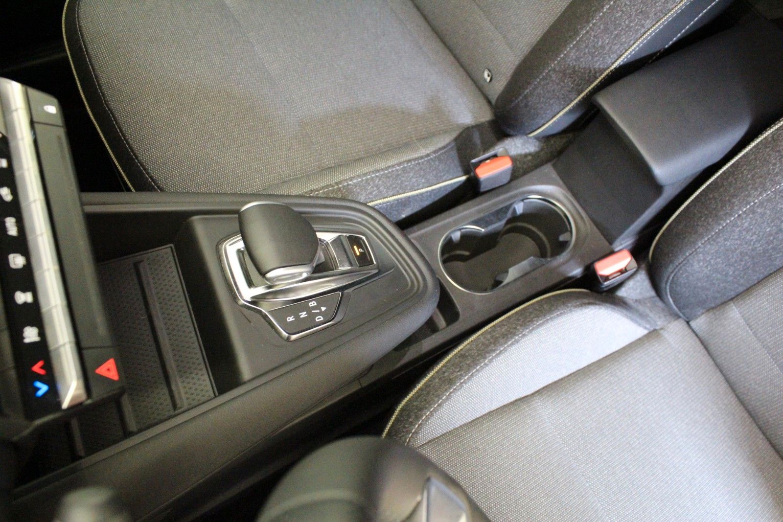 Fahrzeugabbildung Renault Symbioz E-Tech Full Hybrid 145 Techno *Winterp.*