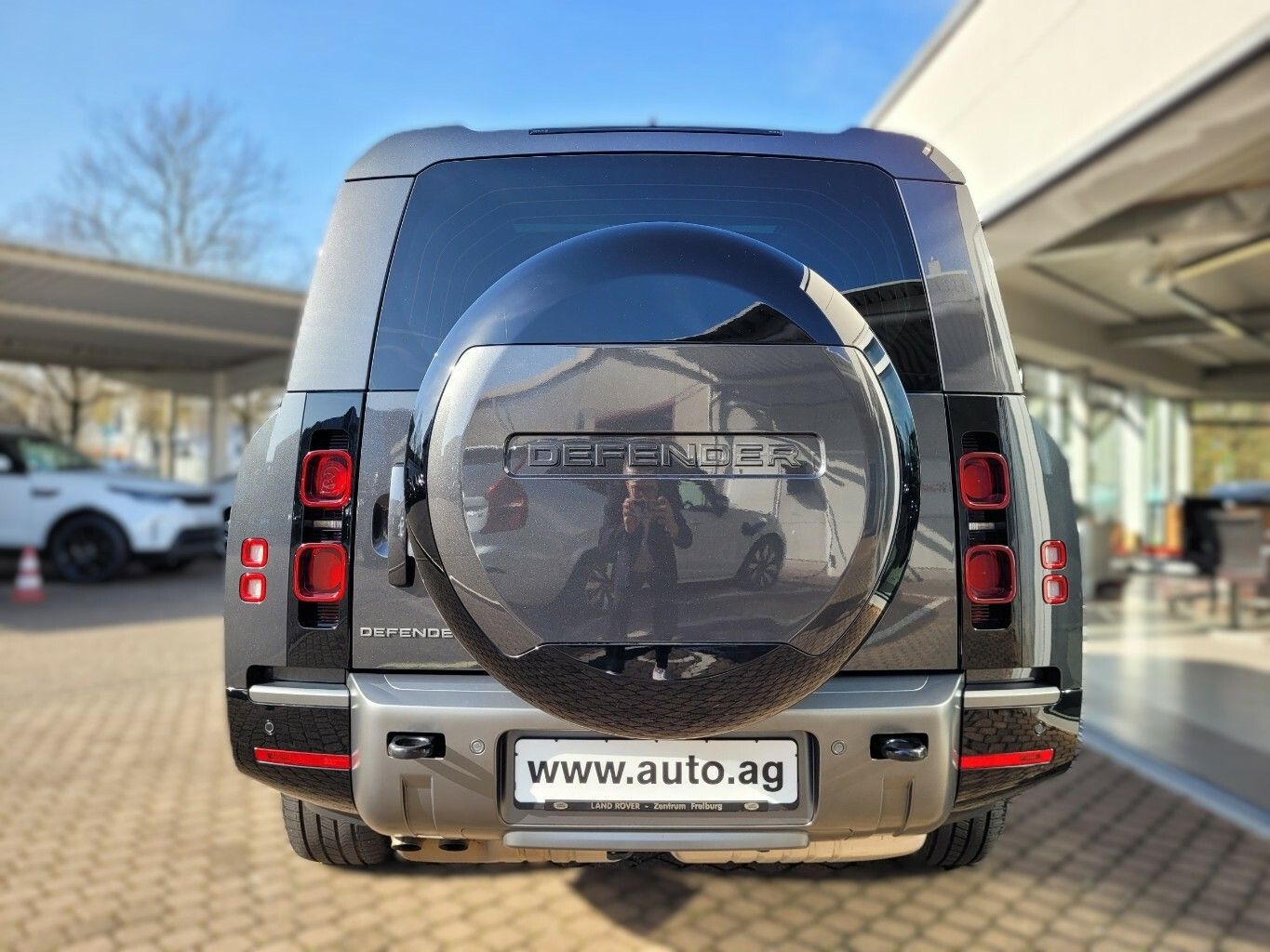 Land Rover Defender 130 D300 Outbound AHK HUD Matrix Standh foto 5