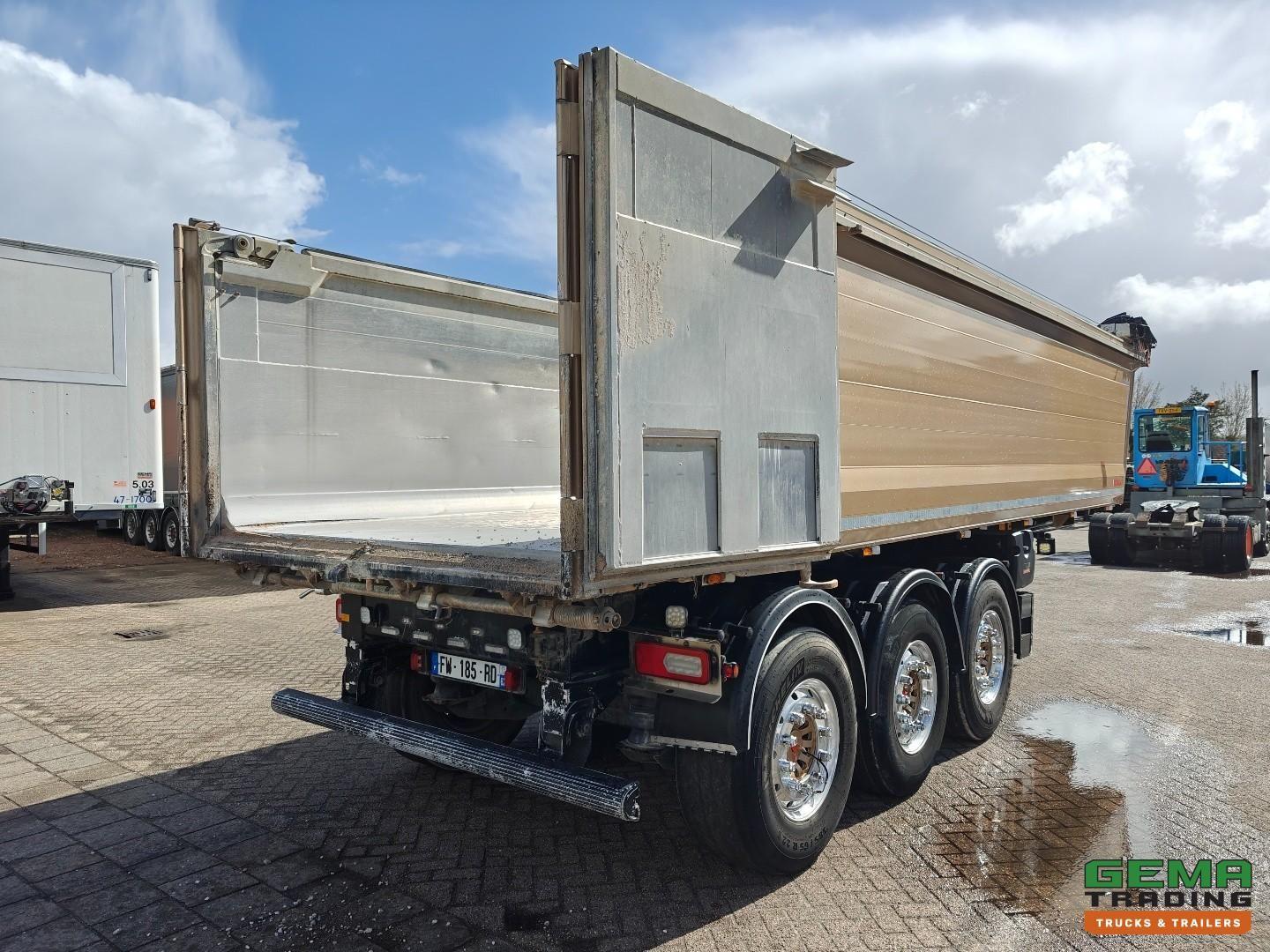 Benalu C39 10C 2AB AluBox/AluChassis 28 m³ - Elektrisch