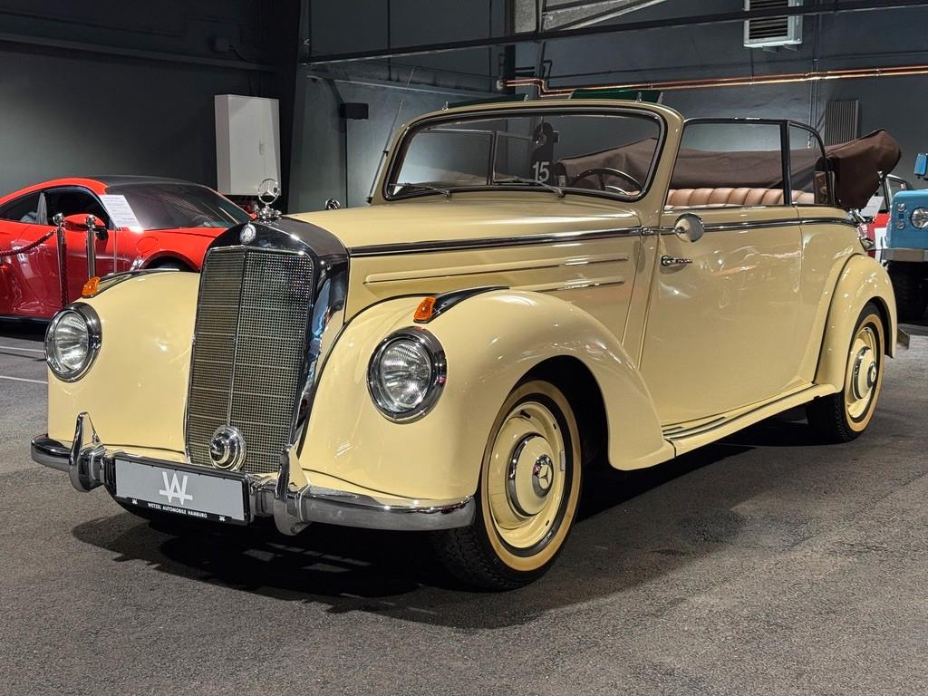 Mercedes-Benz 220 Cabrio B/rest.Zust./Motorrev./hohe Invest.