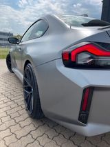 BMW M 2: Frozen Grey:  20/21 Zoll Felgen:Har.Kardon - BMW: 20 Zoll Felgen