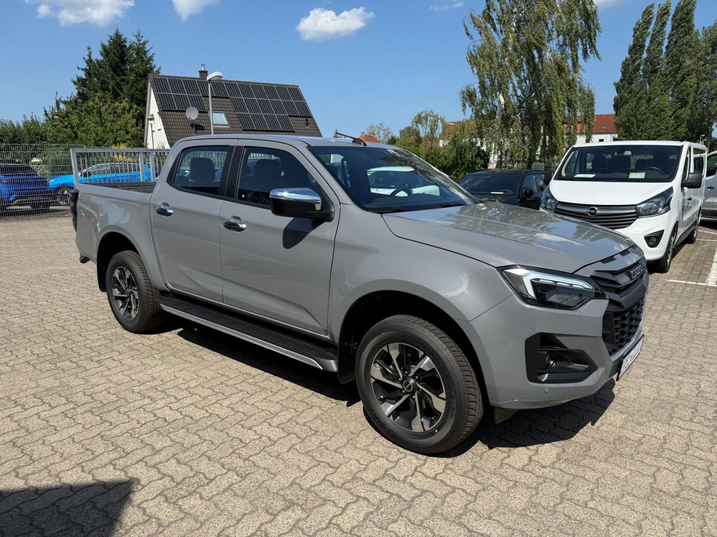 Fahrzeugabbildung Isuzu D-Max Double Cab 2.2 Turbo 4WD LSE