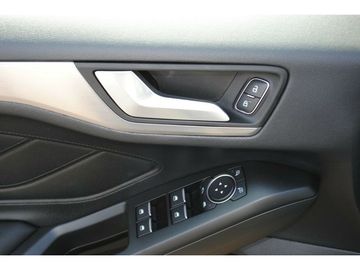 Fahrzeugabbildung Ford Focus 1,0 L Titanium +WINTER-PAKET+ACC+KEY-FREE+