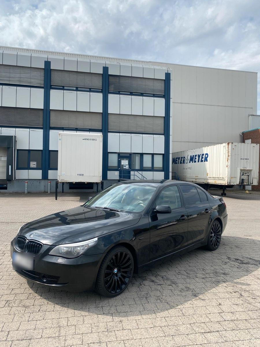 BMW 525