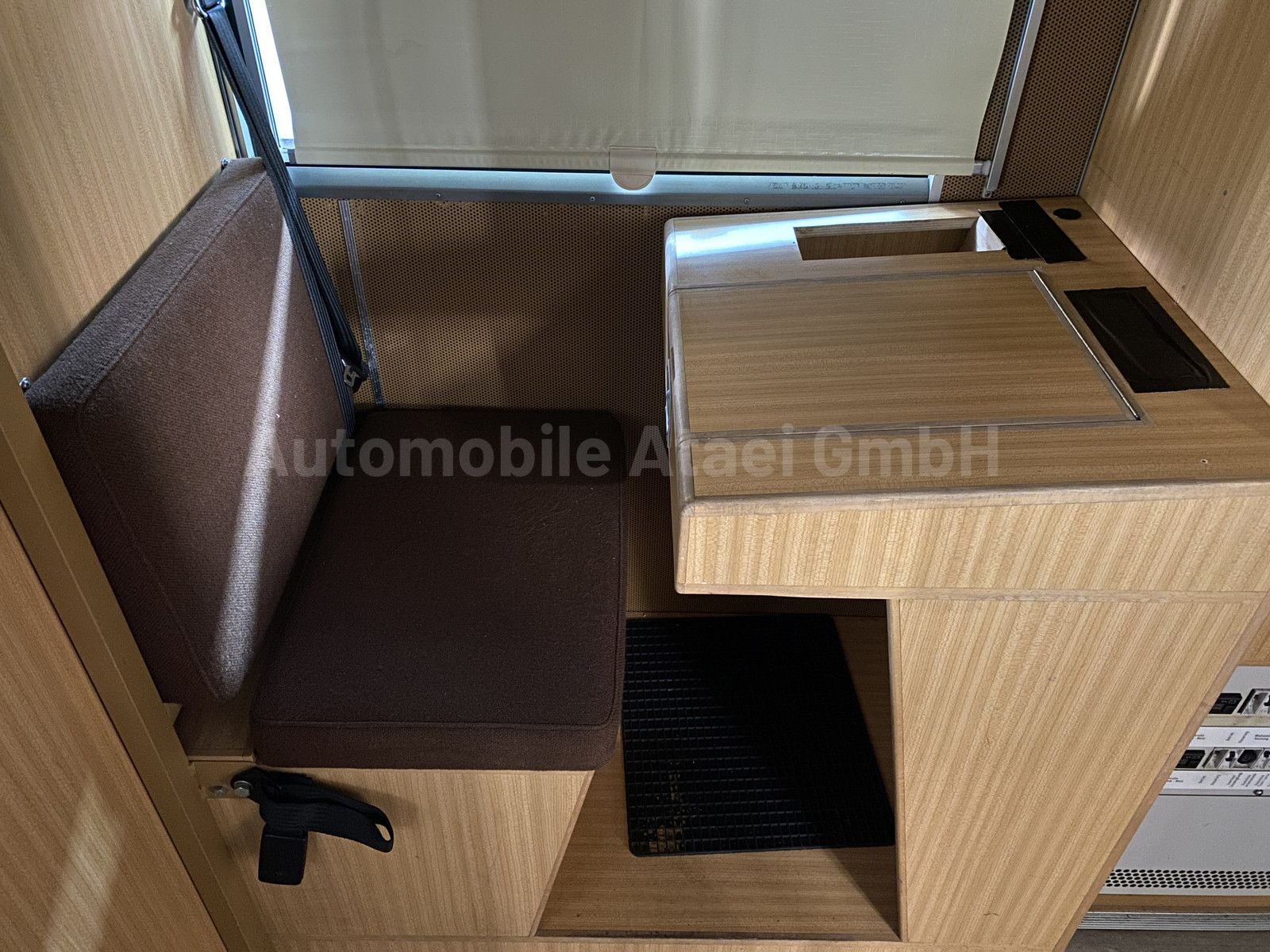 Fahrzeugabbildung Mercedes-Benz T2 711D *Behörde/ Camper* ORIGINAL 34.050 KM