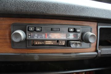 Wartburg 353 1 Hand  CHROM PAKET  SCHIEBEDACH  RADIO 