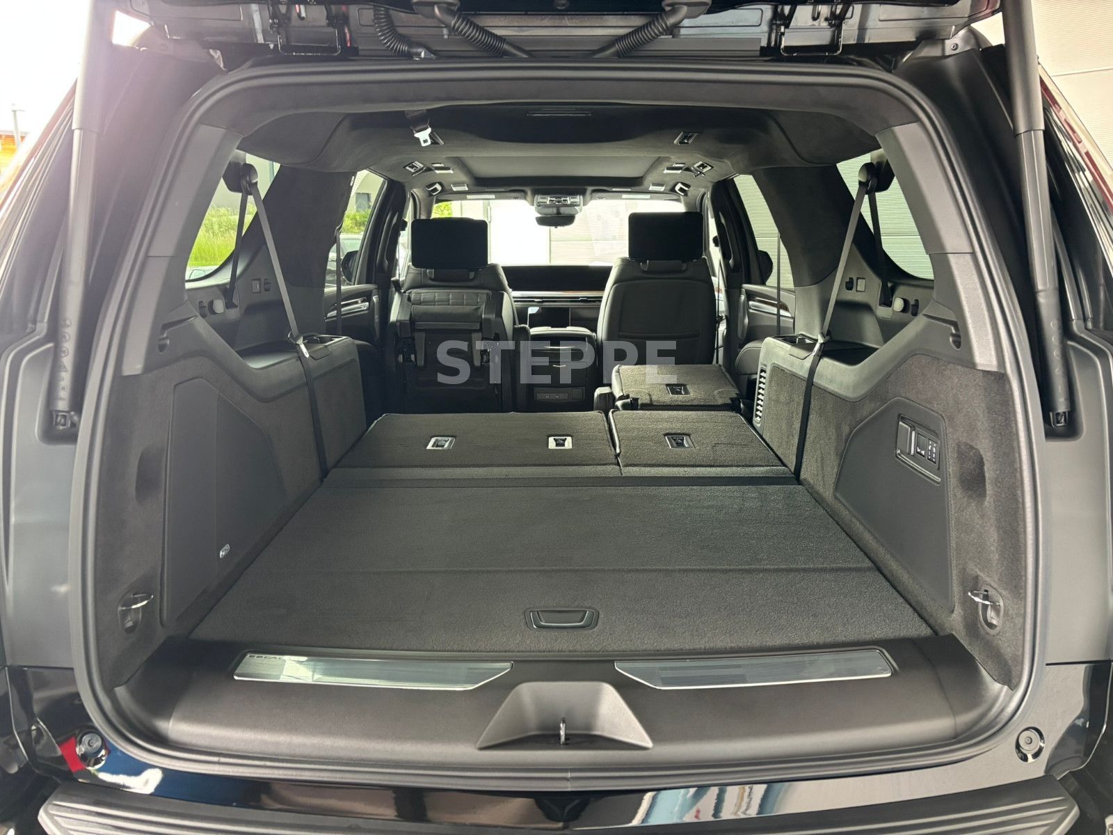 Cadillac Escalade FACELIFT MY26 6.2 V8 ESV Sport Platinum