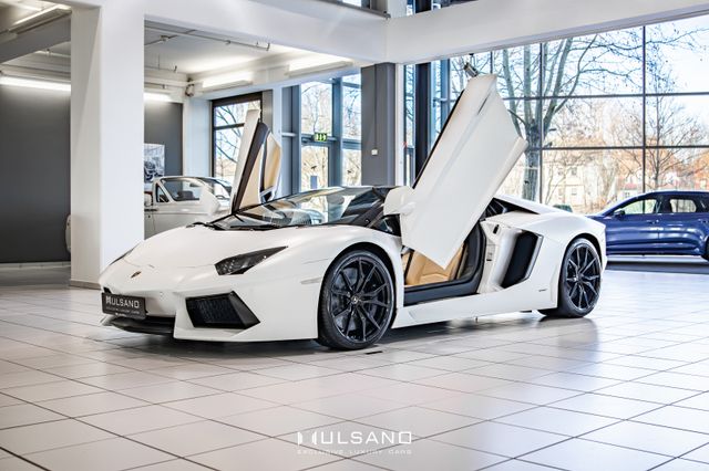 Lamborghini Aventador LP 700-4 Roadster LIFT Kam. ACCESSORI