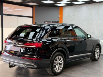 Audi Q7 - 8