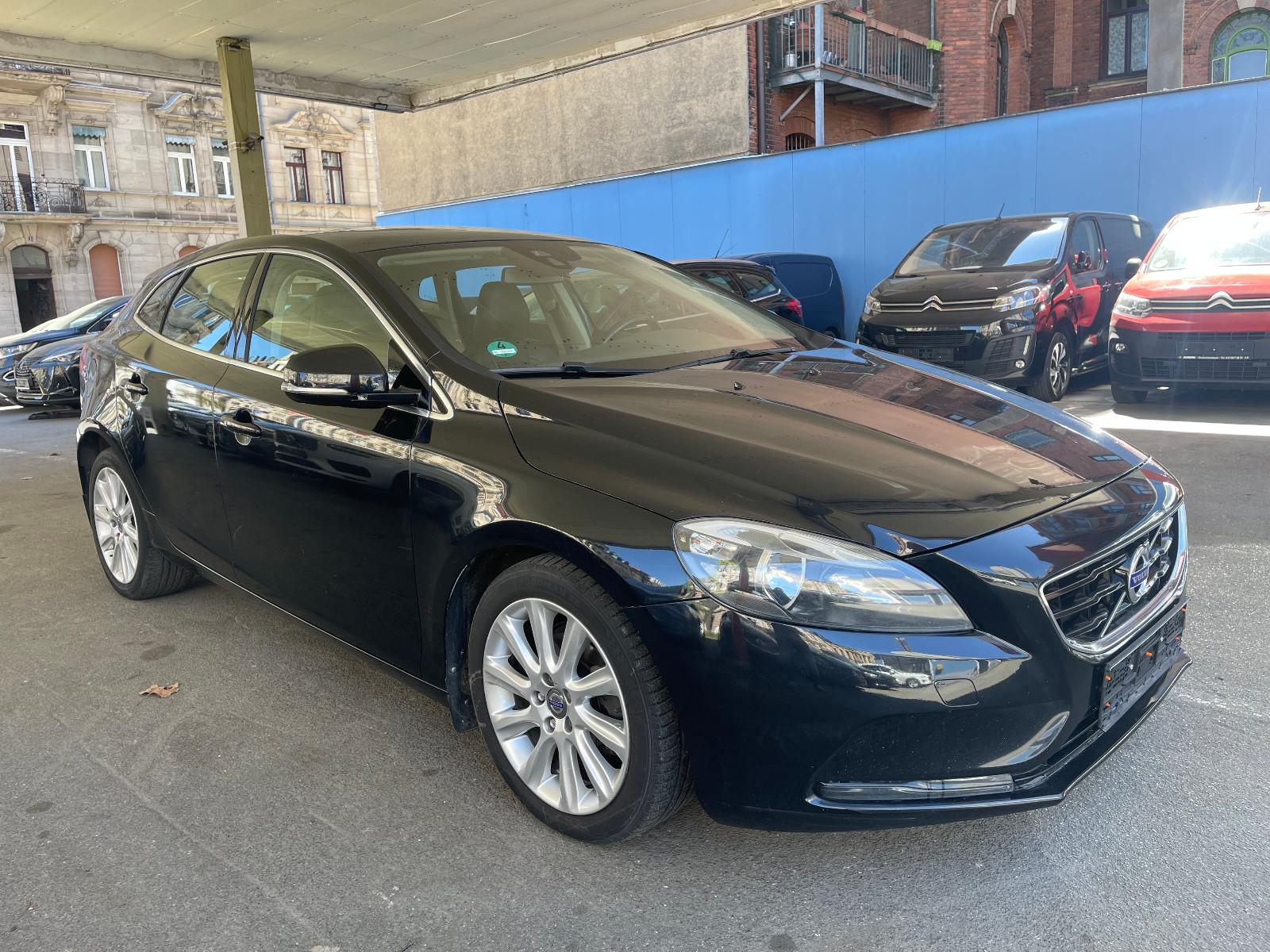 Volvo V40 D2 Summum LEDER PANO NAVI CAMERA