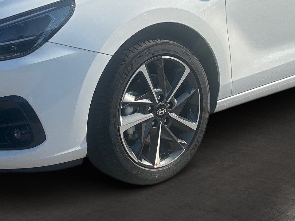 Fahrzeugabbildung Hyundai i30 1.0T 100PS ADVANTAGE
