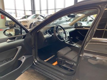 Volkswagen Passat Variant  *1.HAND*NAVI*APS*AHK*LED*SMARTL*