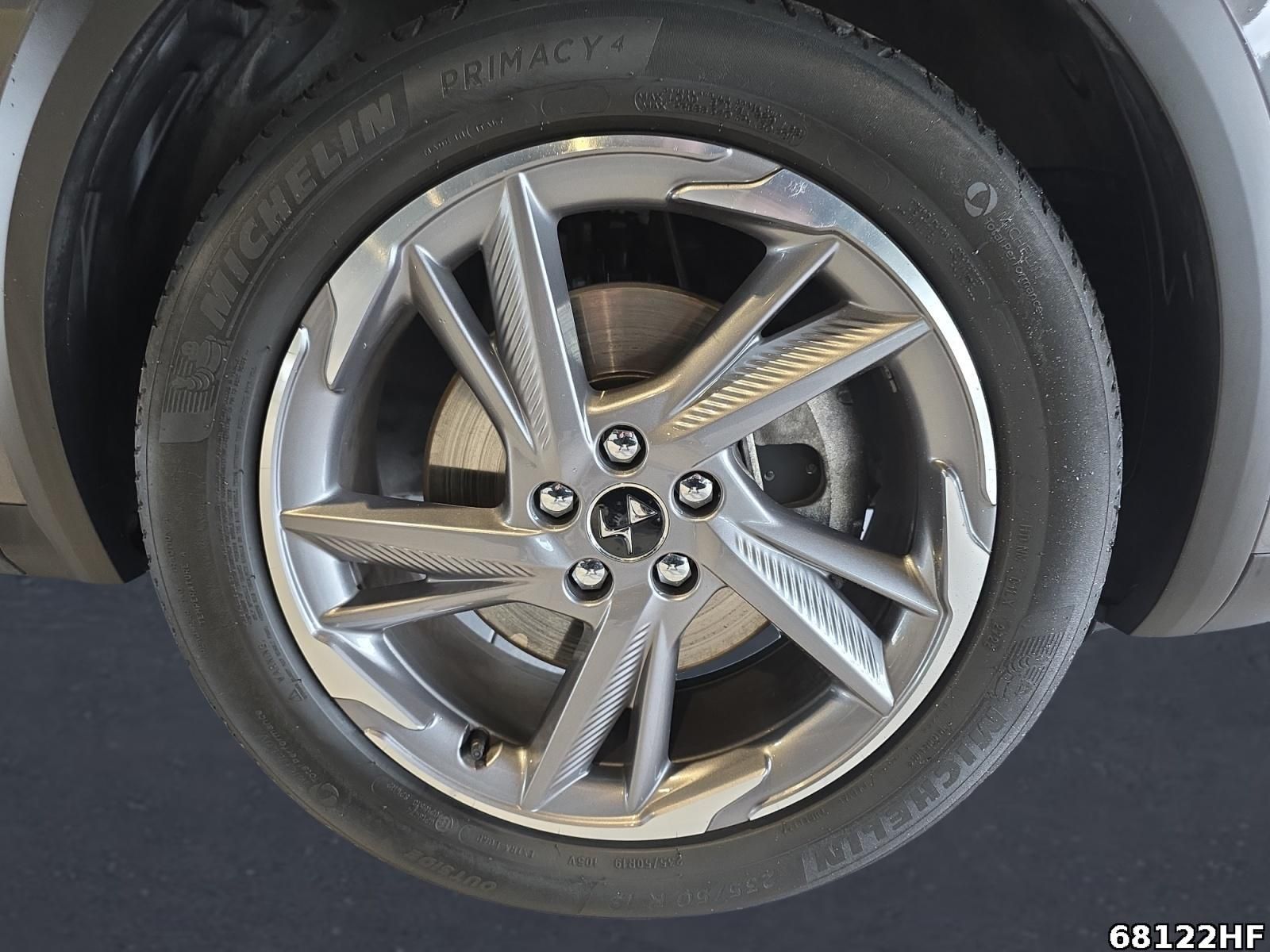 Fahrzeugabbildung DS Automobiles DS7 Crossback E-Tense 300 Rivoli +FOCAL+LED+