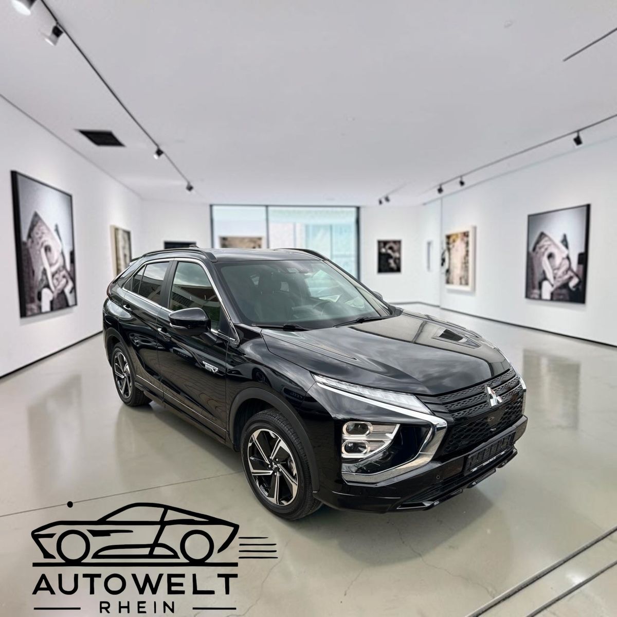 Mitsubishi Eclipse Cross Plus Select Black Hybrid 4WD