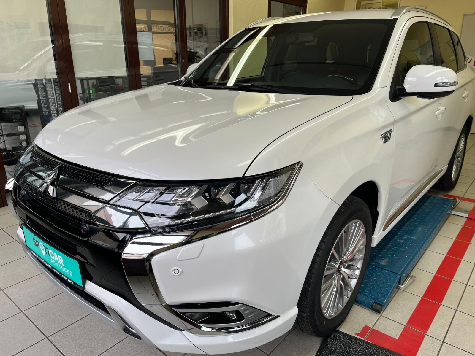 Mitsubishi Outlander 2,4 PHEV  Plug-in Hybrid Top 4WD