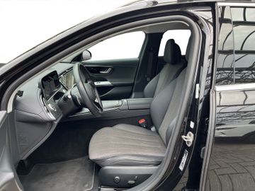 Mercedes-Benz E 220 d Avantgarde Navi+SHZ+LED+AHK+Carplay+RFK
