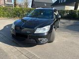 Skoda Octavia 2.0 TDI DSG RS Combi RS  - Skoda Octavia aus 2009: RS
