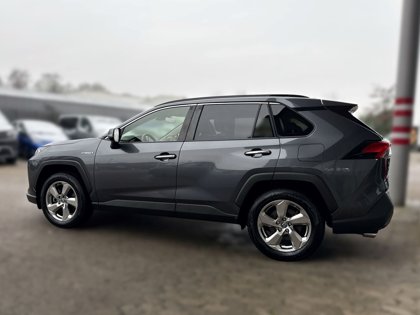 Fahrzeugabbildung Toyota RAV 4 4x4 Lounge Hybrid 2.5 AWD Leder Memory Sit