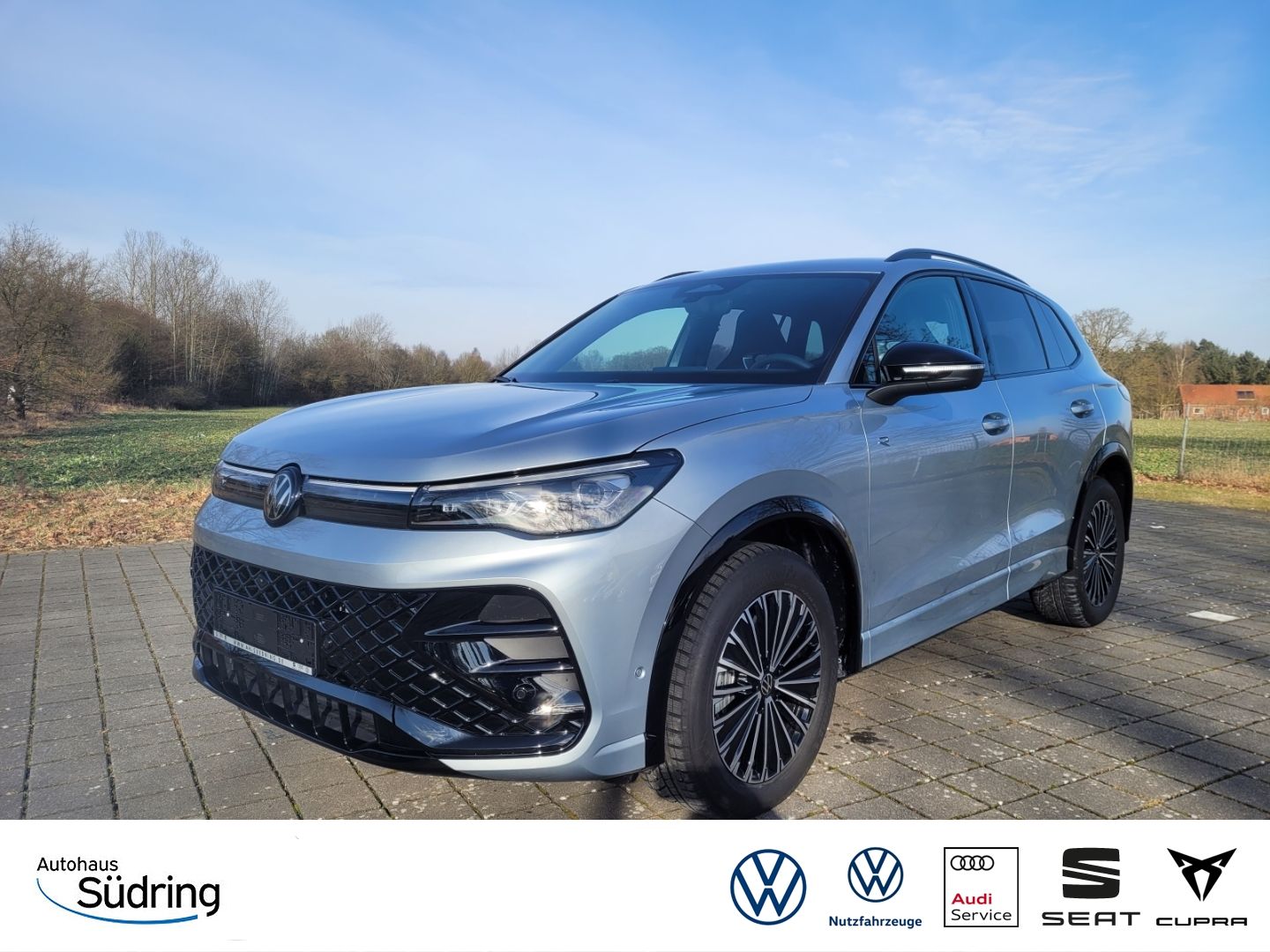 Tiguan 2,0 R-Line TSI DSG 4Motion HUD AHK Matrix