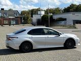 Toyota Camry 2,5-l-VVT-i Hybrid Business Edition Au... - Toyota Camry: 2.2