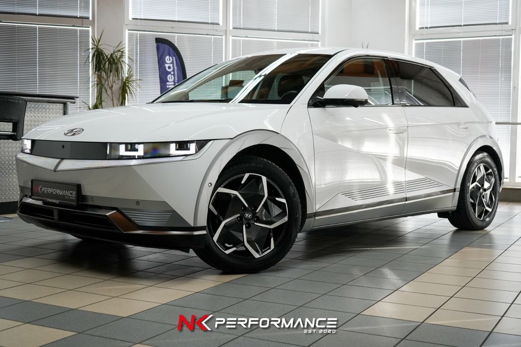 HYUNDAI IONIQ 5 4WD / UNIQ / RELAXIONSITZE / AHK / ACC