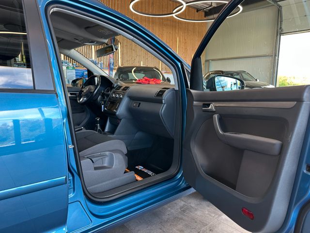 MYAUTOCENTER – Gebraucht- und Jahreswagen mit Werkstattservice in Pfaffenhofen Volkswagen Touran*7-Sitzer*TEMPO*2ZONEN*SitzHZ*PDC*TÜV 528