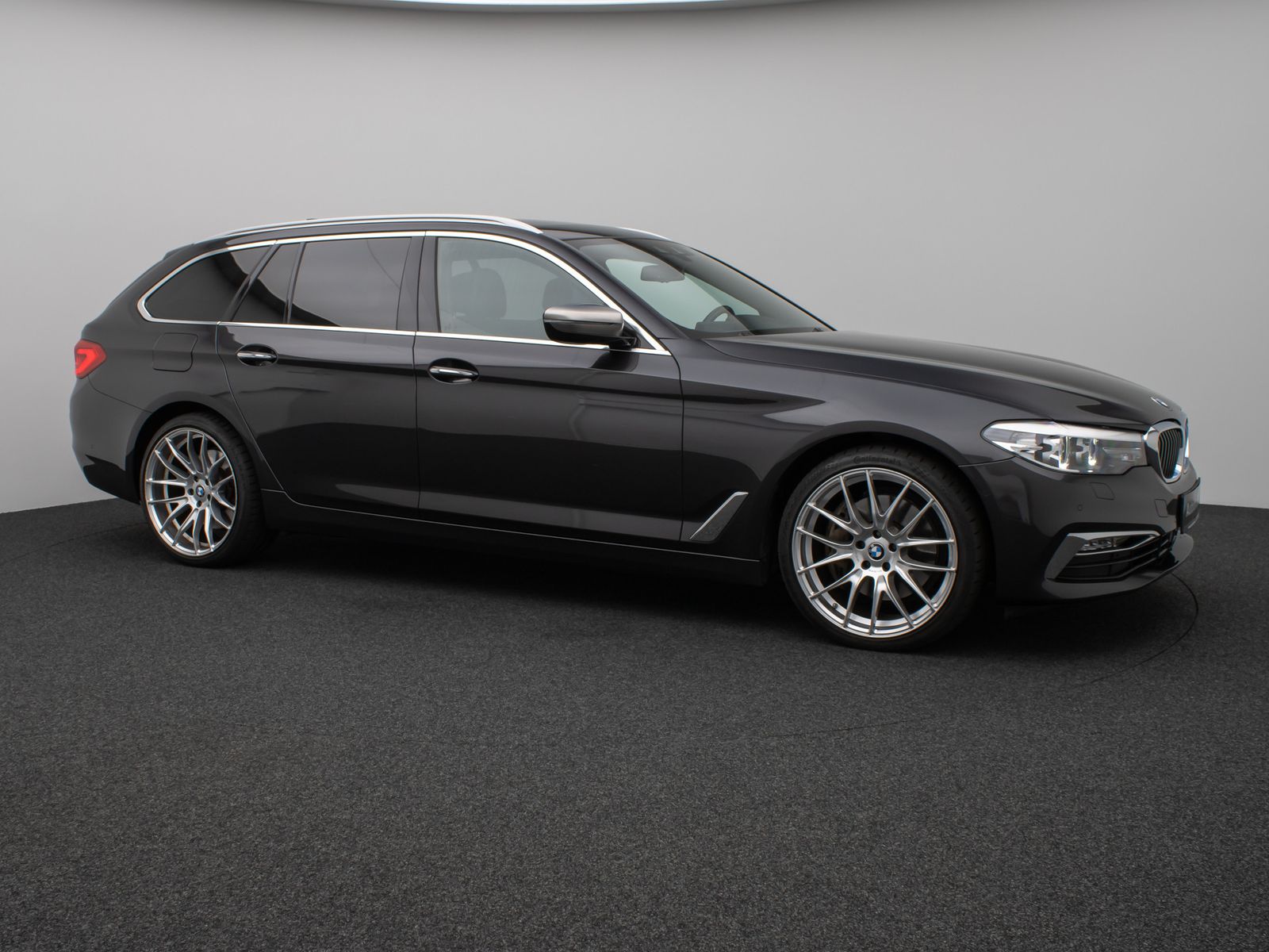 Fahrzeugabbildung BMW 540i xD Luxury Line Panorama Kamera HUD DAB H/K