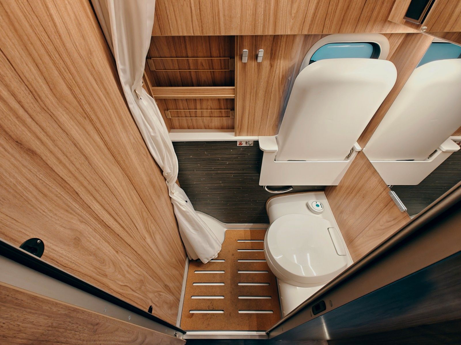 Fahrzeugabbildung HYMER / ERIBA / HYMERCAR GRAND CANYON S 4x4 CROSSOVER (PC) by palmo