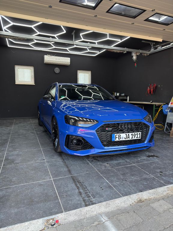 Audi RS4