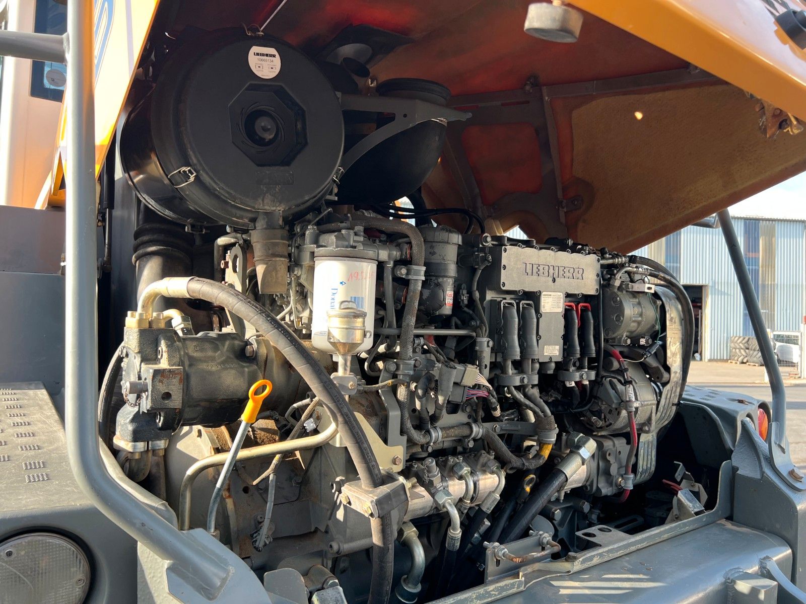 Fahrzeugabbildung Liebherr L 556 / 5.574h / Waage / Zentralschmierung