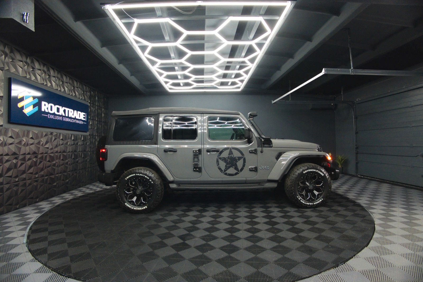 Fahrzeugabbildung Jeep Wrangler 3.6 V6 UNLIMITED SAHARA OFFROAD 4x4 LED