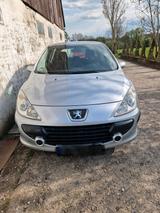 Peugeot zuverlässiger Kleinwagen - Peugeot 307 in Dortmund