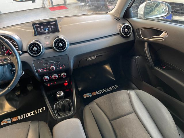 Audi A1 ambition *NAVI*PDC*SZHZ*KLIMA*SPORTFAHRWERK*