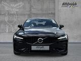 Volvo S60 B4 Benzin Plus Dark - gebrauchte Volvo S60 aus dem Jahr 2023