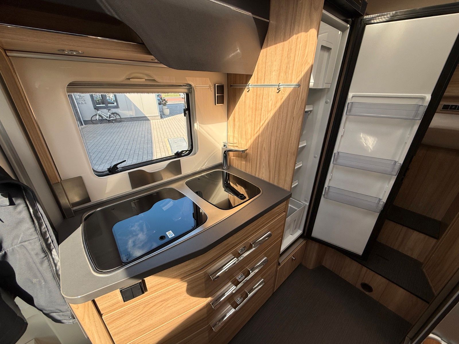 Fahrzeugabbildung HYMER / ERIBA / HYMERCAR MLT 570 Crossover V 6 190 PS