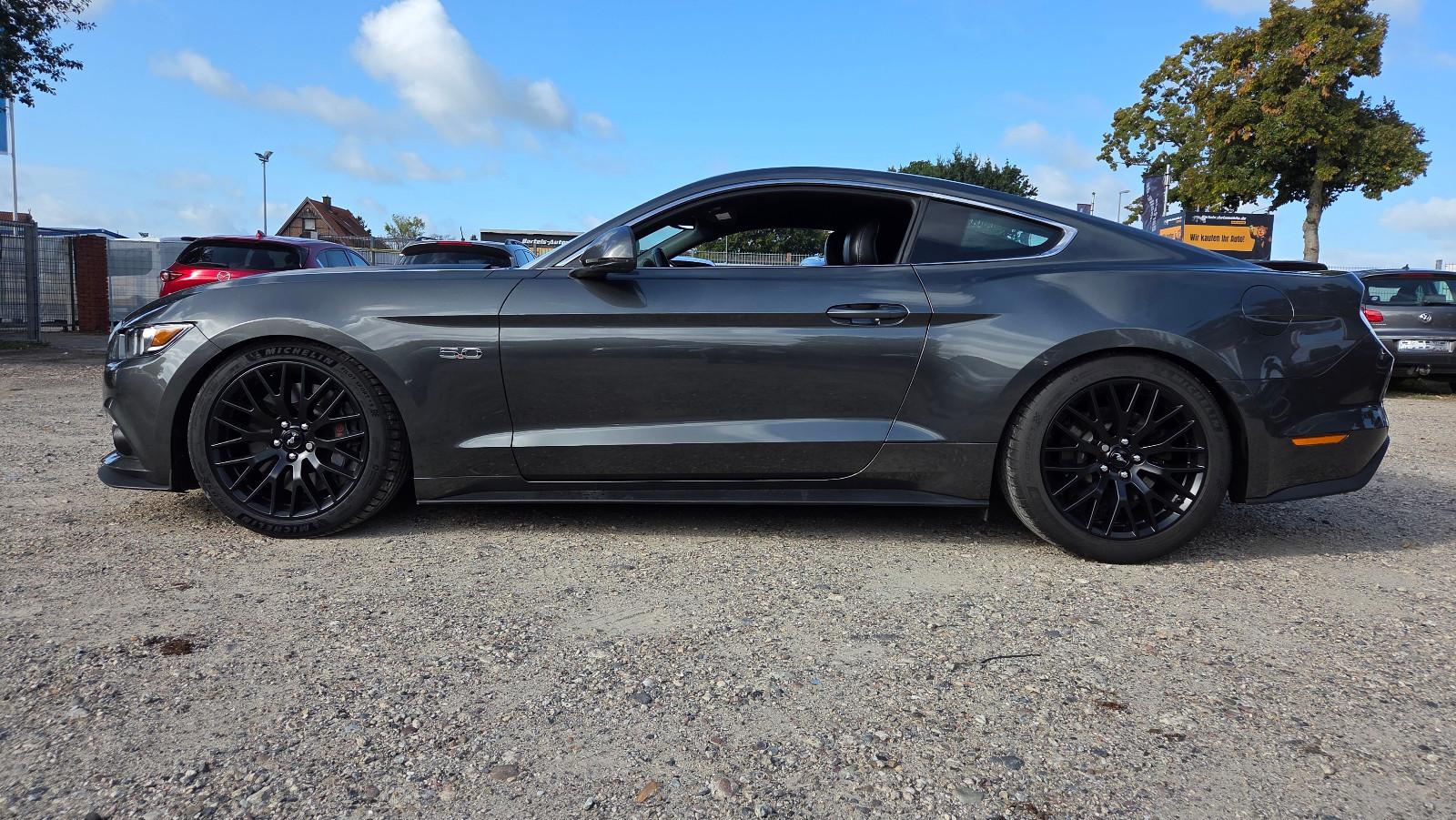Ford Mustang GT Fastback 5.0 V8 421 ch BVA / 40 400 km / Premium Pack / Cuir ventilé / Caméra de recul